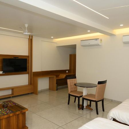 Hotel Parqotel Arnāla Extérieur photo