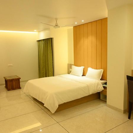 Hotel Parqotel Arnāla Extérieur photo