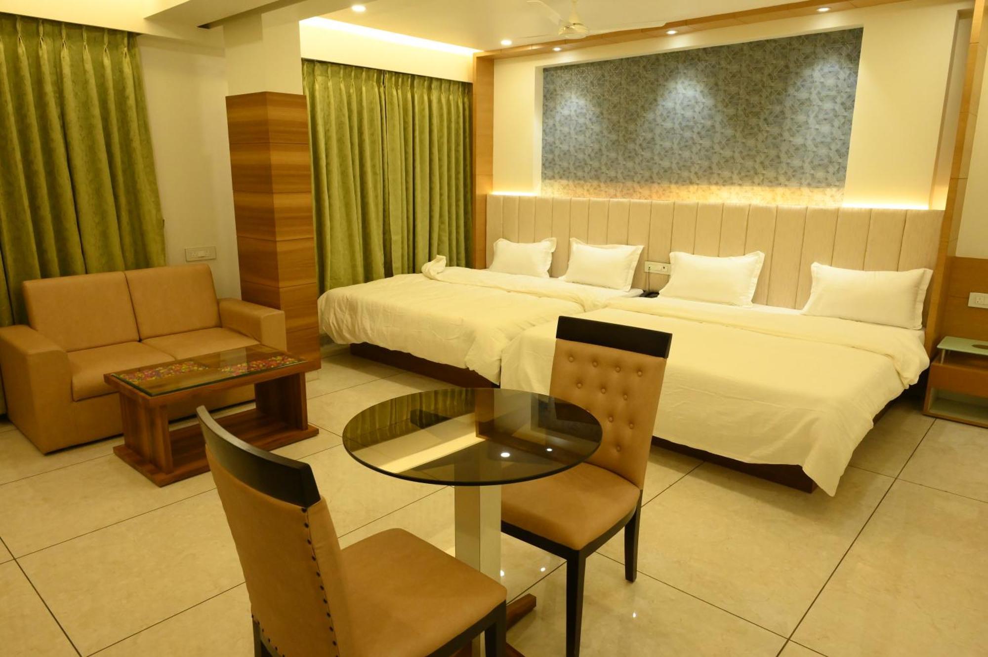 Hotel Parqotel Arnāla Extérieur photo