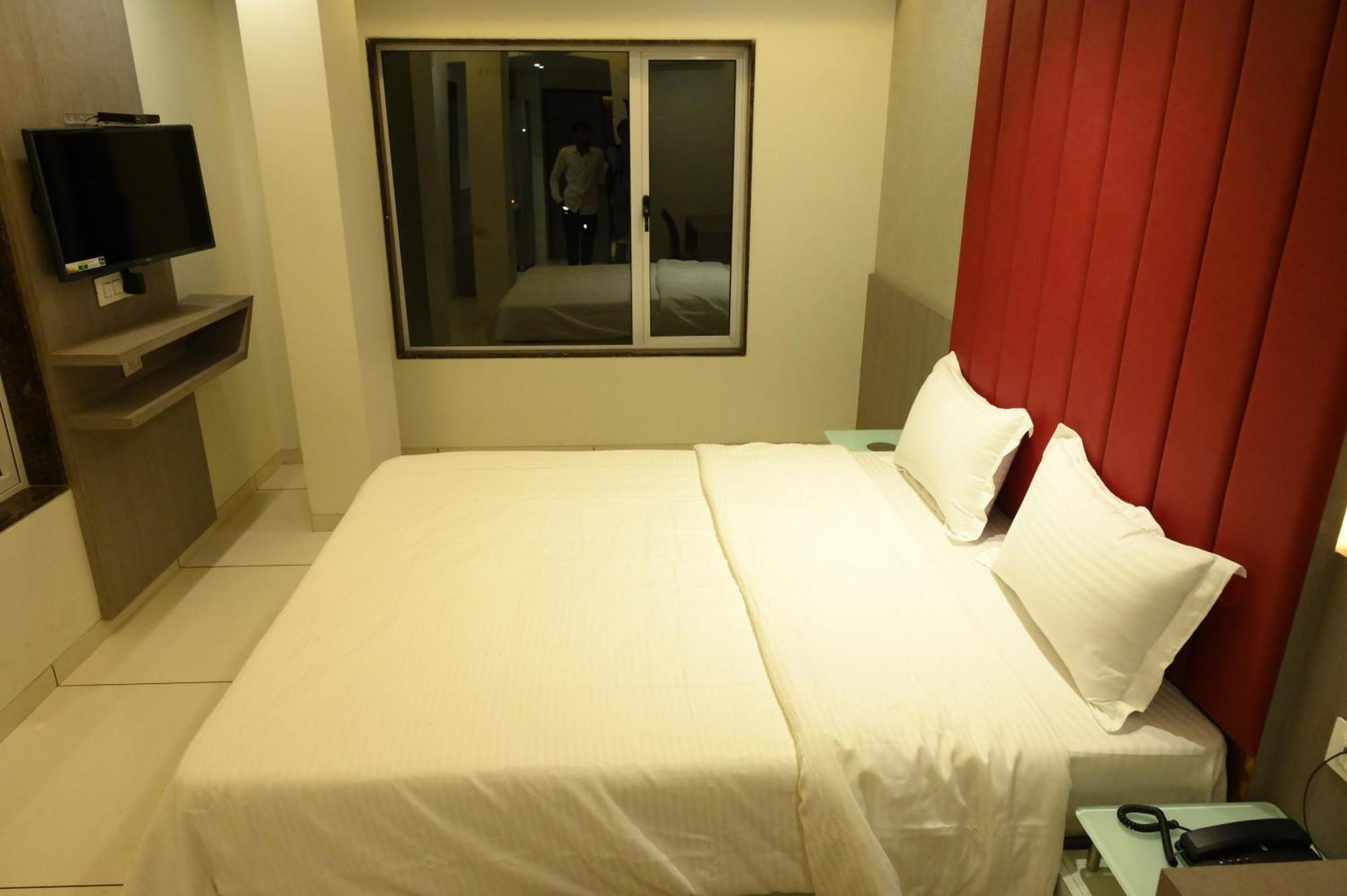 Hotel Parqotel Arnāla Extérieur photo