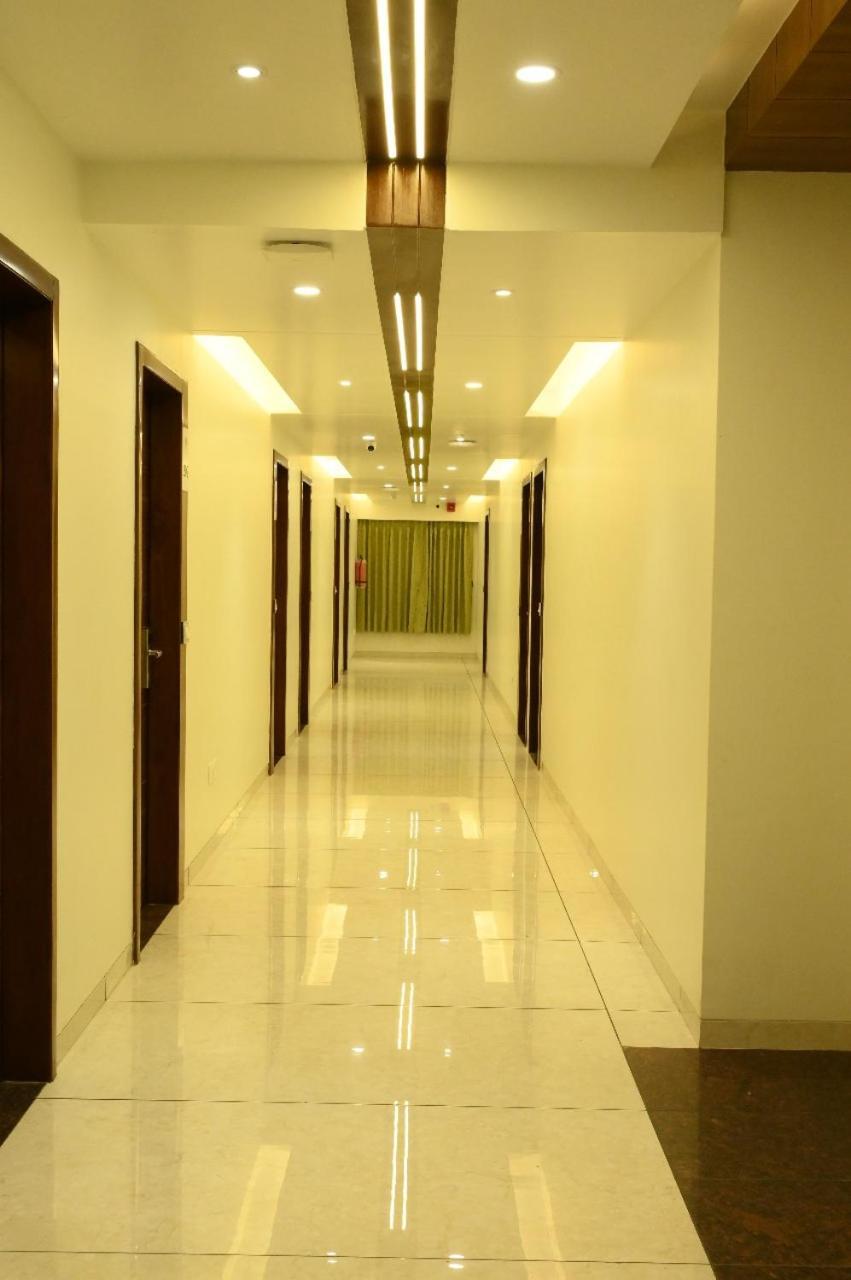 Hotel Parqotel Arnāla Extérieur photo