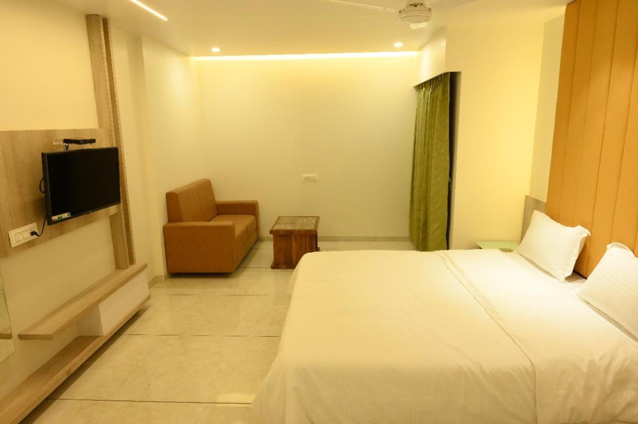 Hotel Parqotel Arnāla Extérieur photo